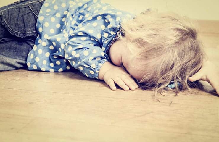 How to Deal With Toddler Tantrums Like an Expert…With a Cheat Sheet